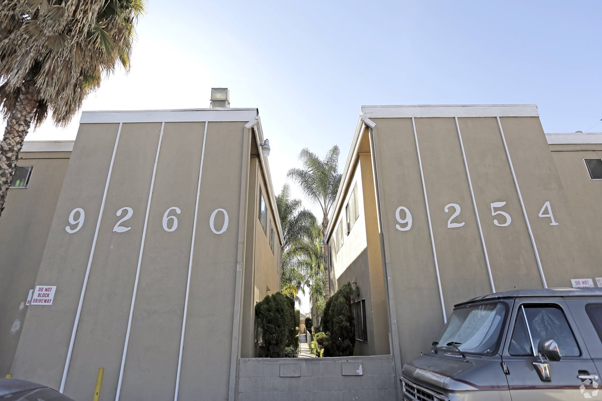 Palm St  Apartments